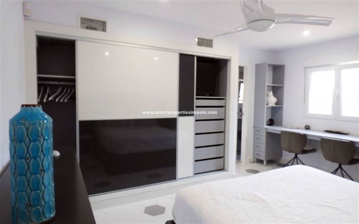 Image No.19-Maison de campagne de 5 chambres à vendre à Catral