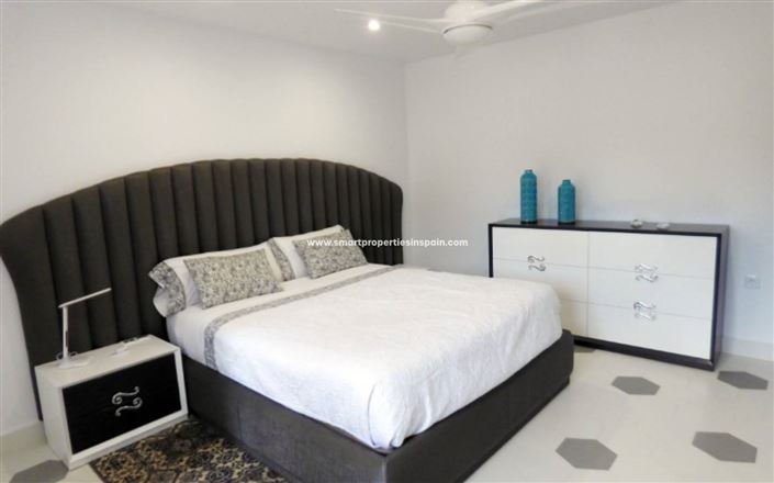 Image No.20-Maison de campagne de 5 chambres à vendre à Catral