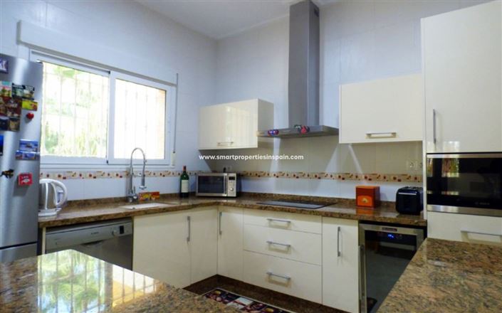 Image No.5-Maison de campagne de 5 chambres à vendre à Catral