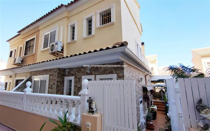 Image No.2-3 Bed Townhouse for sale