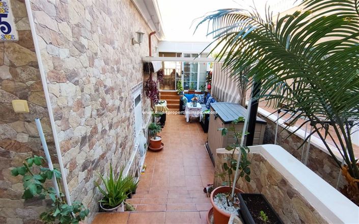 Image No.13-3 Bed Townhouse for sale