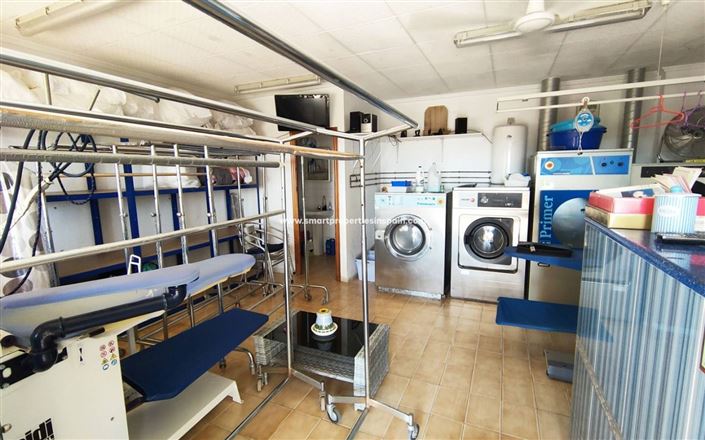 Image No.2-Commercial à vendre à La Marina