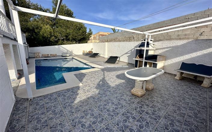 Image No.34-4 Bed Villa for sale