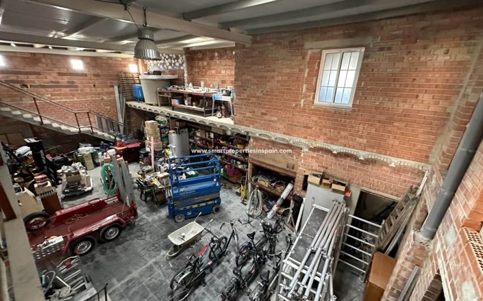 Image No.4-3 Bed Townhouse for sale