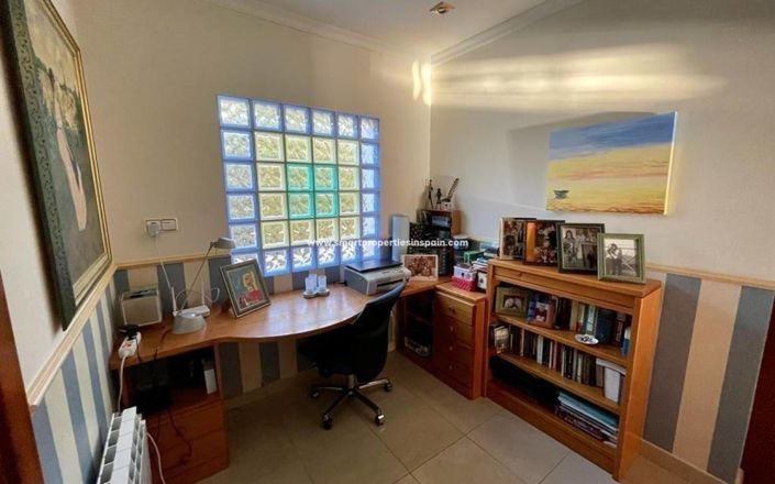 Image No.12-7 Bed Villa for sale