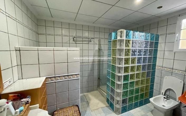 Image No.7-7 Bed Villa for sale