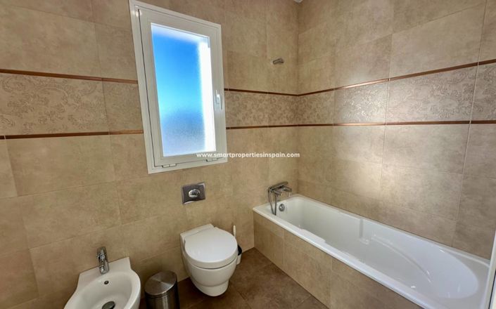 Image No.27-4 Bed Villa for sale