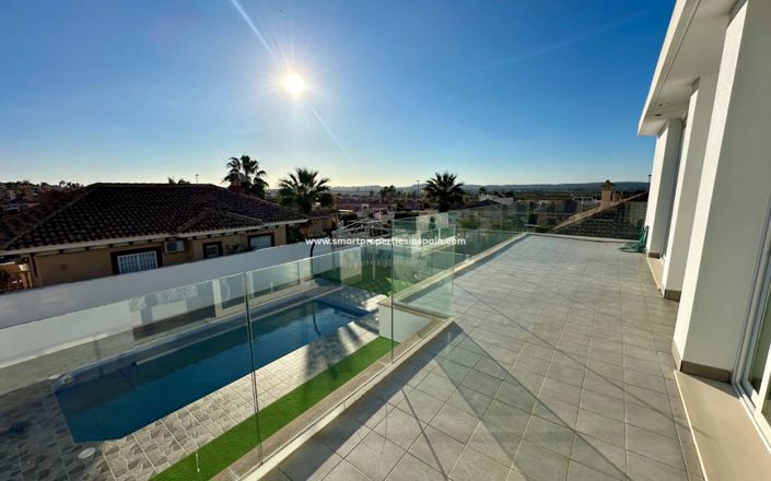 Image No.29-4 Bed Villa for sale