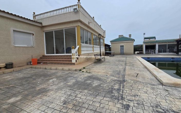 Image No.9-Maison de campagne de 6 chambres à vendre à Elche