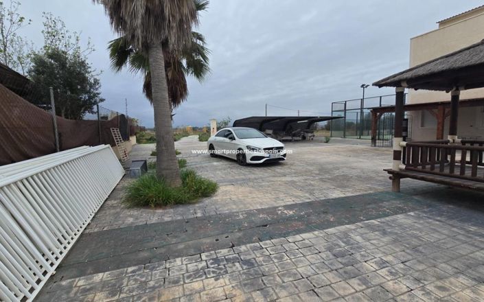 Image No.8-Maison de campagne de 6 chambres à vendre à Elche