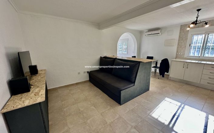 Image No.2-1 Bed Townhouse for sale