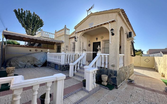 Image No.18-4 Bed Villa for sale