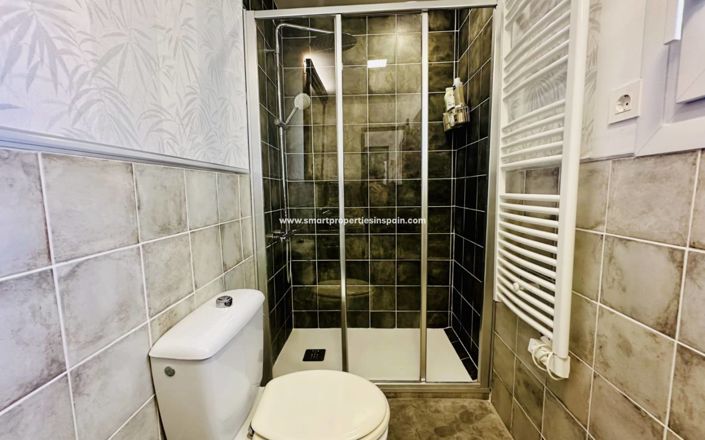 Image No.17-2 Bed Villa for sale