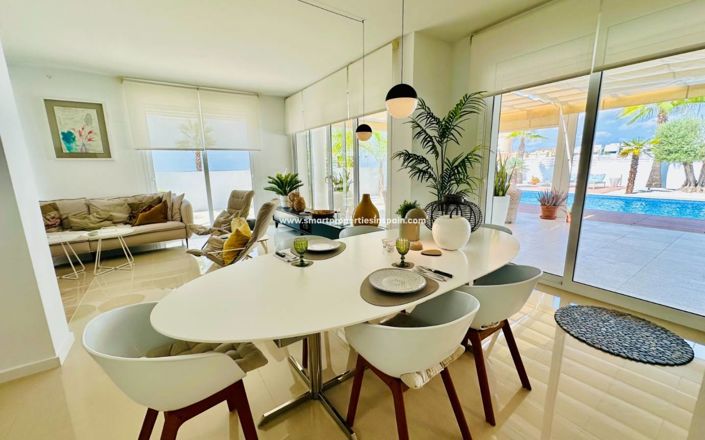 Image No.38-3 Bed Villa for sale