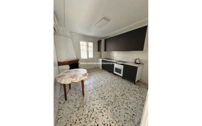 Image No.2-Maison de ville de 3 chambres à vendre à Almoradí