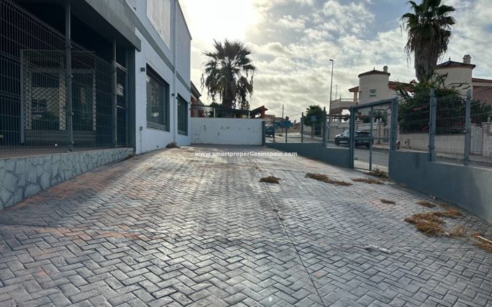 Image No.20-Commercial de 1 chambre à vendre à La Marina