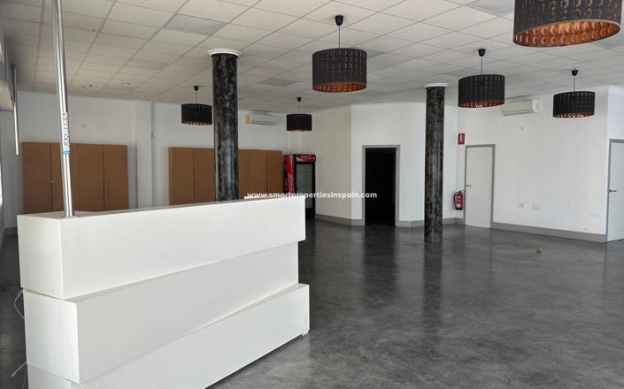 Image No.5-Commercial de 1 chambre à vendre à La Marina