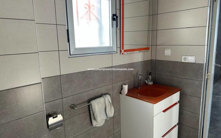 Image No.7-Commercial de 1 chambre à vendre à La Marina