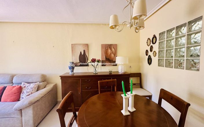 Image No.10-3 Bed Townhouse for sale