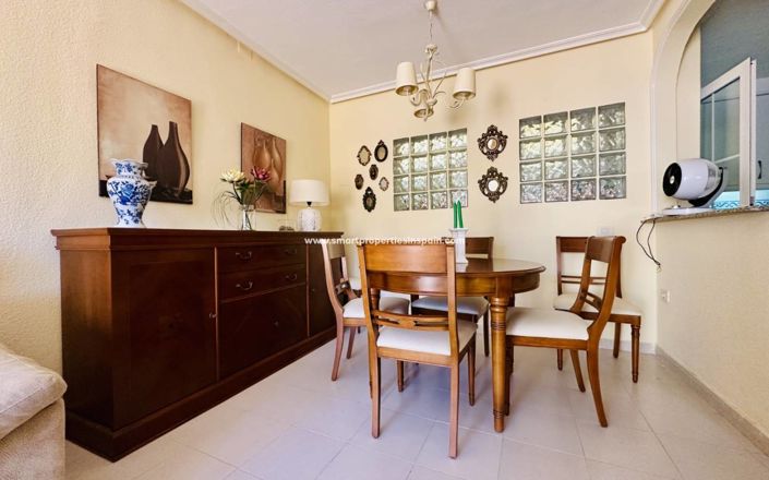 Image No.8-3 Bed Townhouse for sale