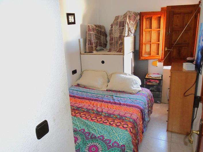 Image No.22-2 Bed Apartment for sale