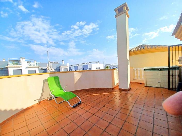 Image No.31-3 Bed Villa / Detached for sale