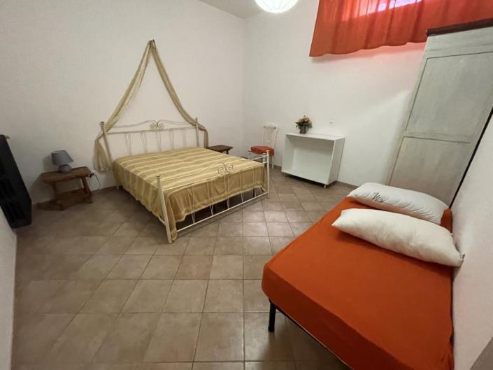 Image No.15-8 Bed Villa for sale