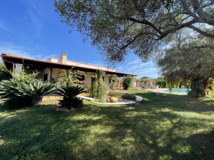 Image No.55-8 Bed Villa for sale