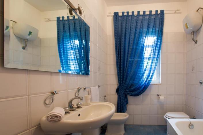 Image No.27-3 Bed Villa for sale