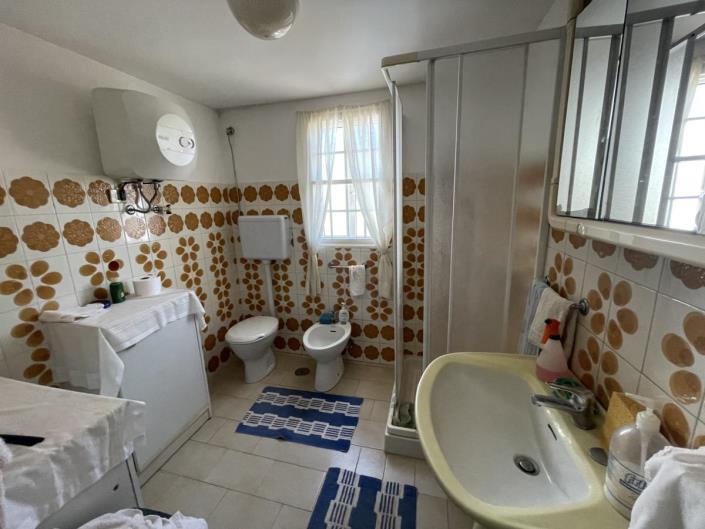 Image No.38-2 Bed Country House for sale