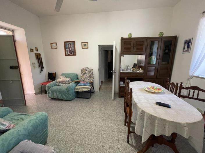 Image No.45-2 Bed Country House for sale