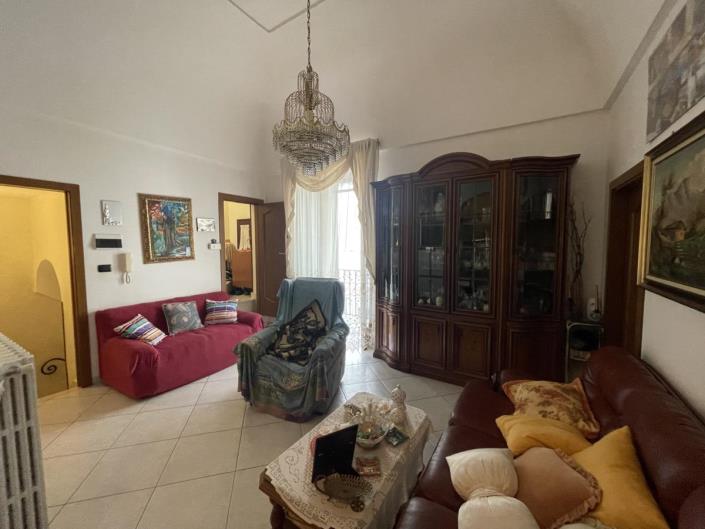 Image No.20-2 Bed Apartment for sale