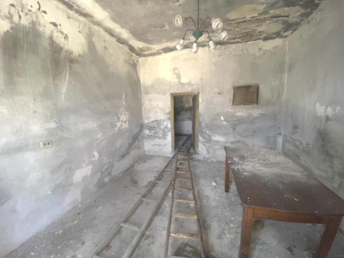 Image No.10-2 Bed Villa for sale