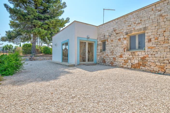 Image No.3-4 Bed Trullo for sale