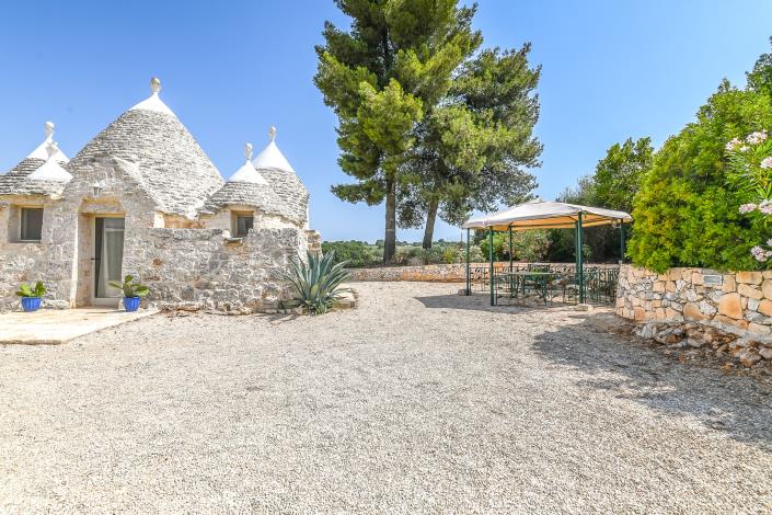 Image No.32-4 Bed Trullo for sale