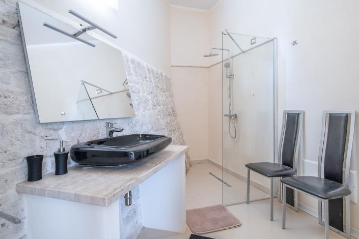 Image No.33-4 Bed Trullo for sale