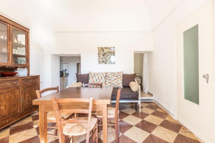 Image No.56-2 Bed Villa for sale