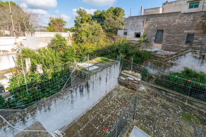 Image No.3-4 Bed House for sale