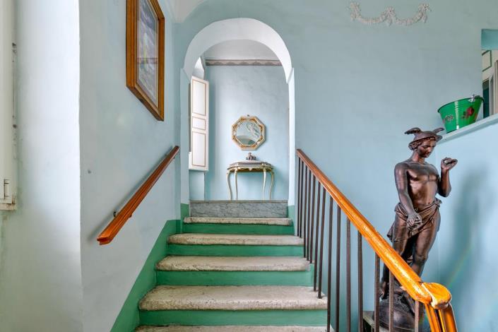 Image No.14-4 Bed House for sale