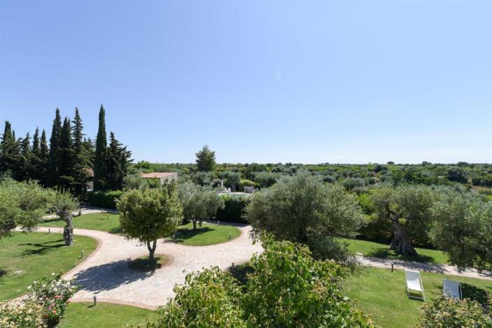 Image No.3-8 Bed Villa for sale