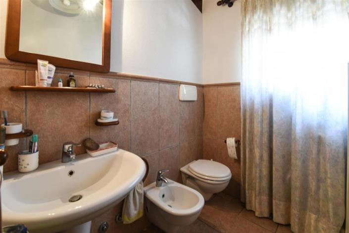 Image No.21-8 Bed Villa for sale