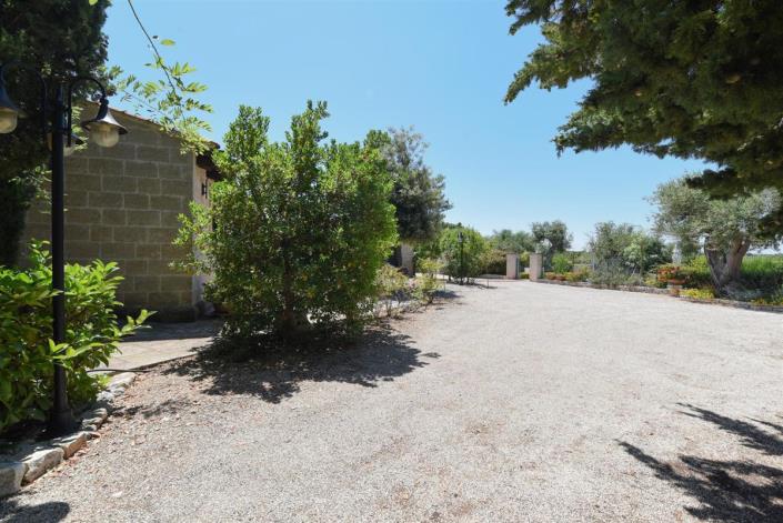 Image No.24-8 Bed Villa for sale