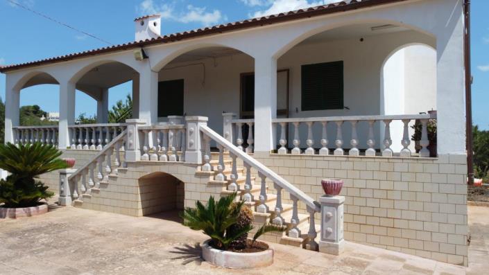 Image No.2-3 Bed Villa for sale