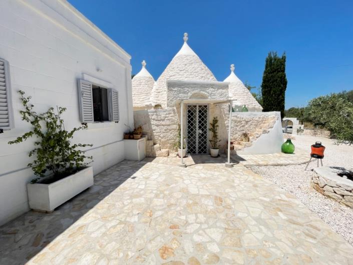 Image No.27-3 Bed Trullo for sale