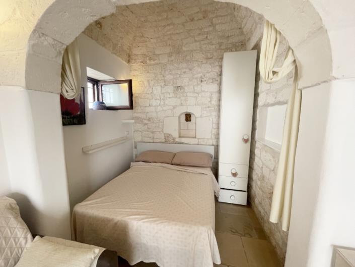 Image No.14-1 Bed Townhouse for sale