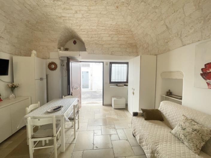 Image No.16-1 Bed Townhouse for sale