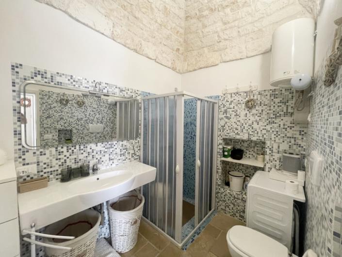 Image No.19-1 Bed Townhouse for sale