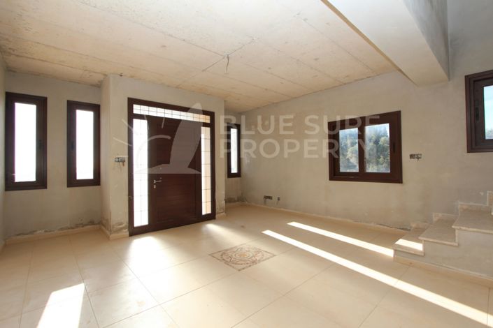 Image No.2-Villa de 4 chambres à vendre à Ayia Napa