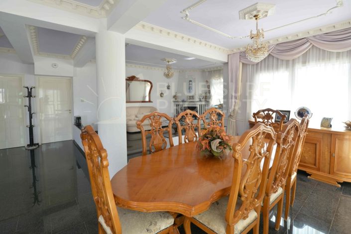 Image No.16-5 Bed Villa for sale