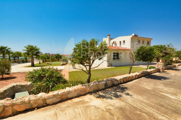 Image No.50-5 Bed Villa for sale